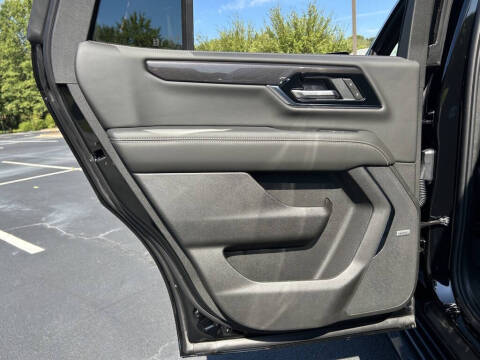 2025 GMC Yukon Elevation