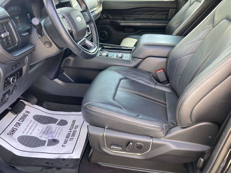 2023 Ford Expedition MAX Platinum