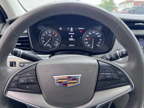 2021 Cadillac XT5 Premium Luxury