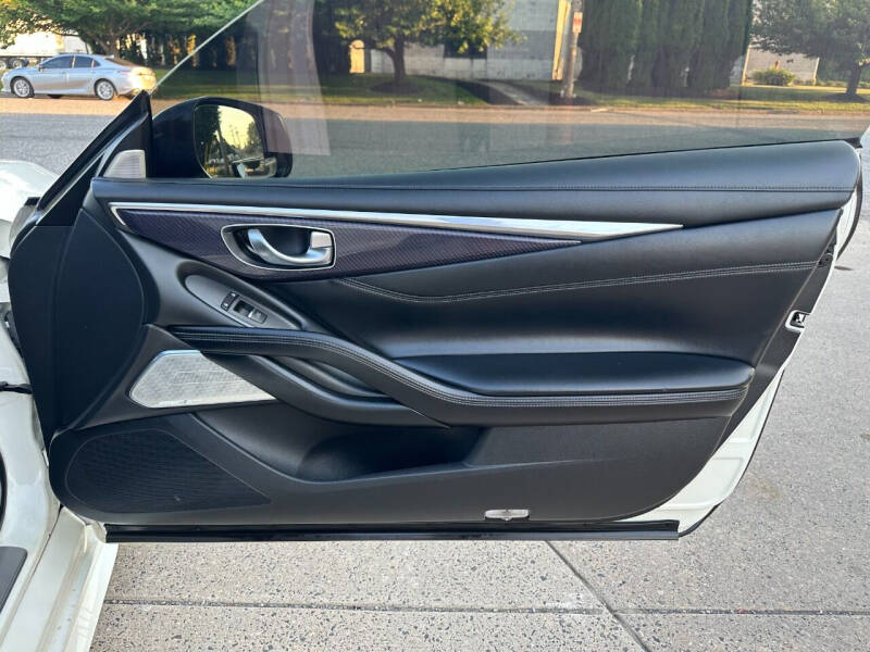 2017 Infiniti Q60 Red Sport 400