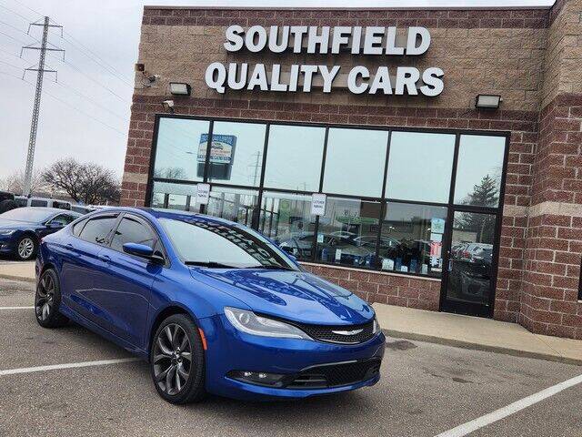 2015 Chrysler 200 for sale at SOUTHFIELD QUALITY CARS in Detroit MI