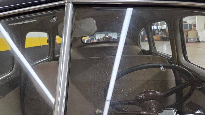 1947 Ford Deluxe