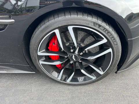 2016 Aston Martin Vanquish