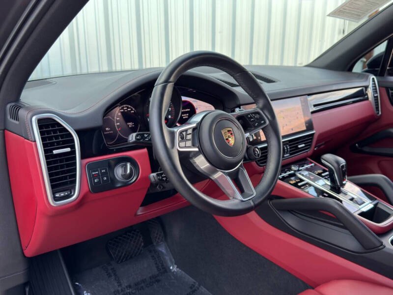 2023 Porsche Cayenne