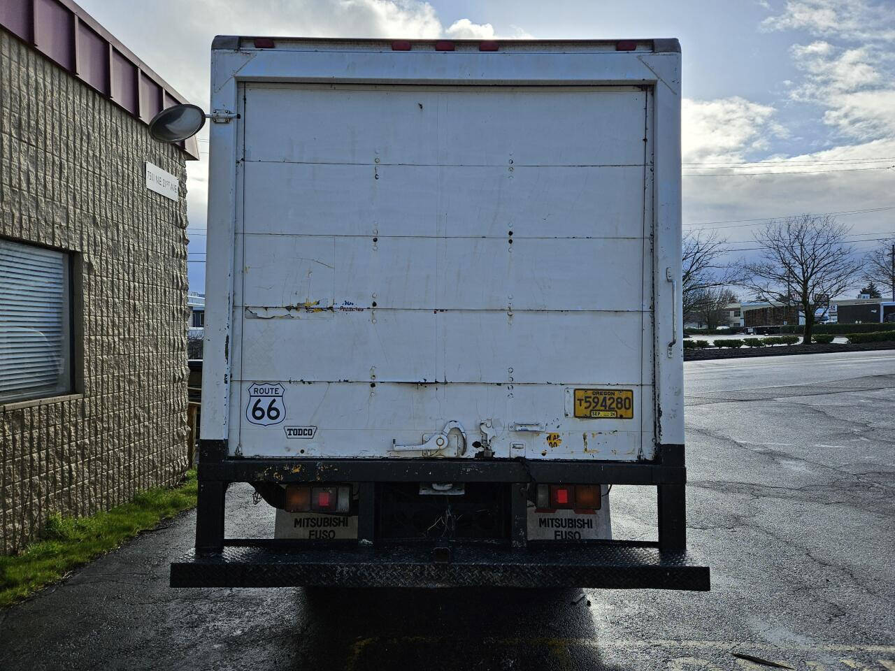 2006 Mitsubishi Fuso FE84D for sale at WESTERN SKY MOTORS in Portland, OR