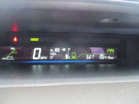2012 Toyota Prius v Two