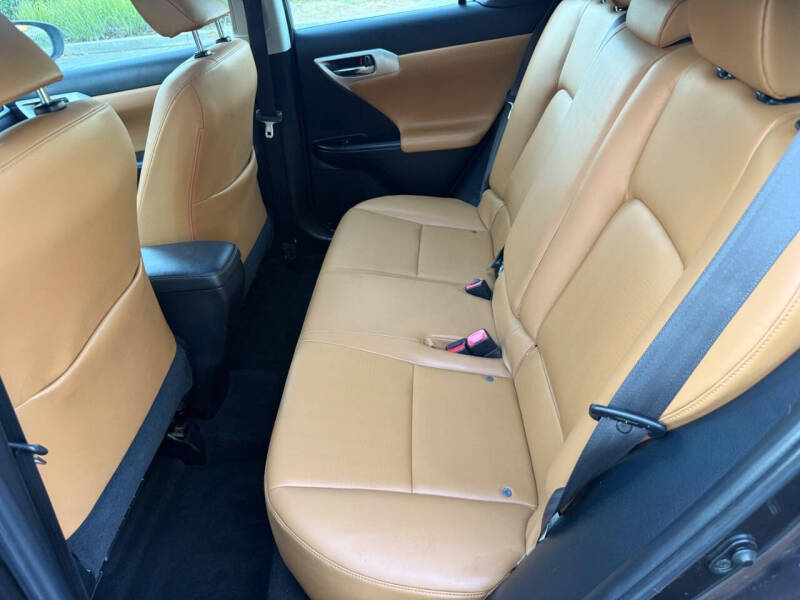 2011 Lexus CT 200h Premium