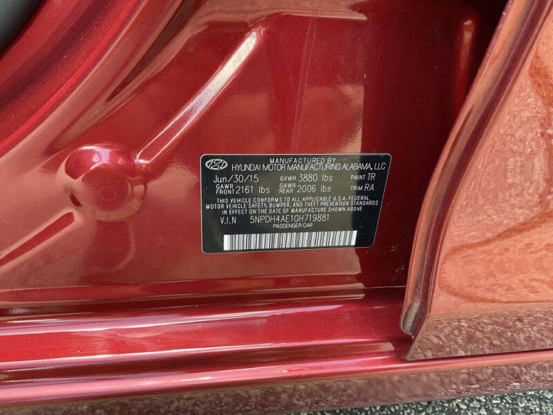 2016 Hyundai Elantra SE