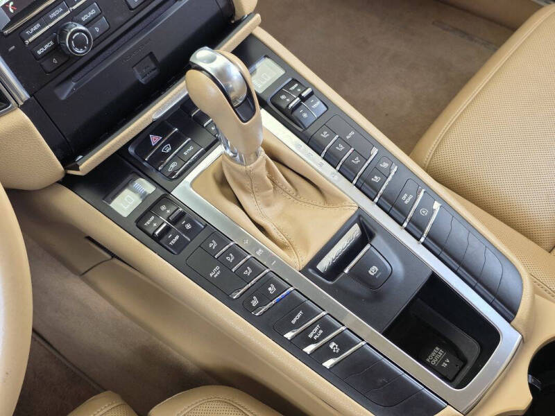 2016 Porsche Macan S