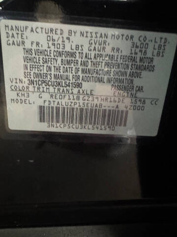 2019 Nissan Kicks SR