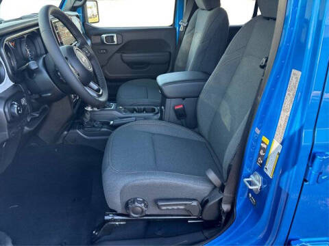 2026 Jeep Gladiator Sport S