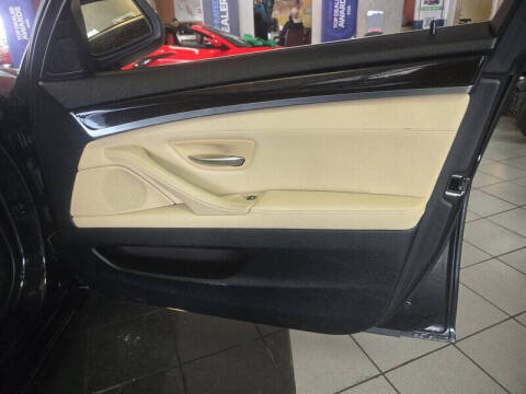 2016 BMW 5 Series 528i xDrive