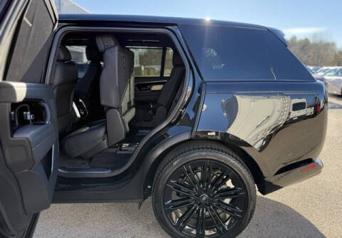 2024 Land Rover Range Rover P400 SE LWB