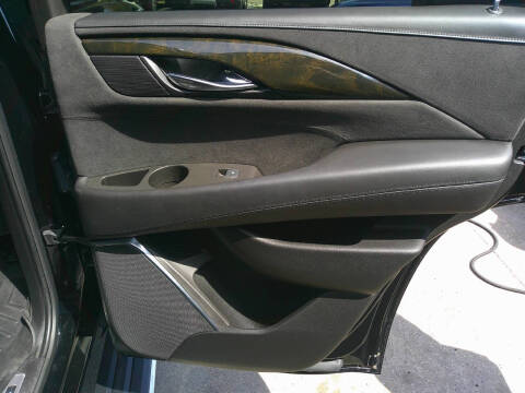 2016 Cadillac Escalade Platinum