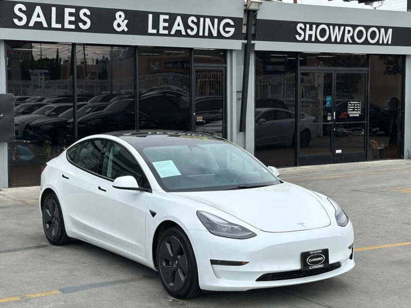 2021 Tesla Model 3 Standard Range Plus