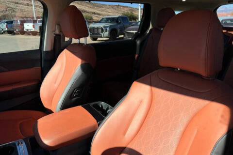 2025 Kia Carnival SX