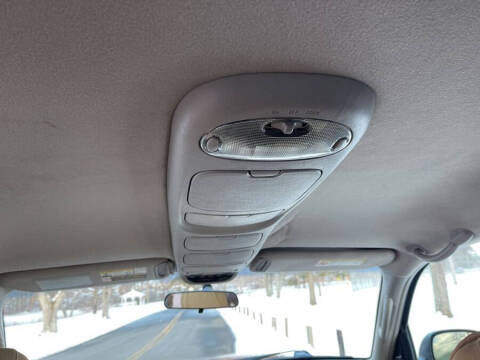 2004 Toyota Sequoia SR5