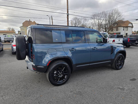 2024 Land Rover Defender 110 P300 S