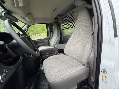 2025 Chevrolet Express 2500
