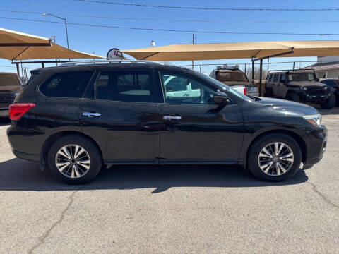 2017 Nissan Pathfinder SL