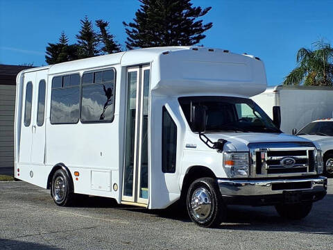 2018 Ford E-Series E-450 SD