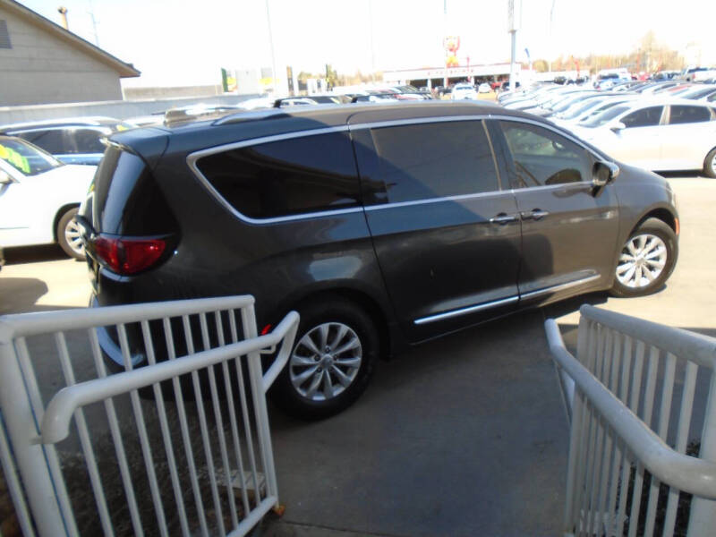 2018 Chrysler Pacifica Touring L