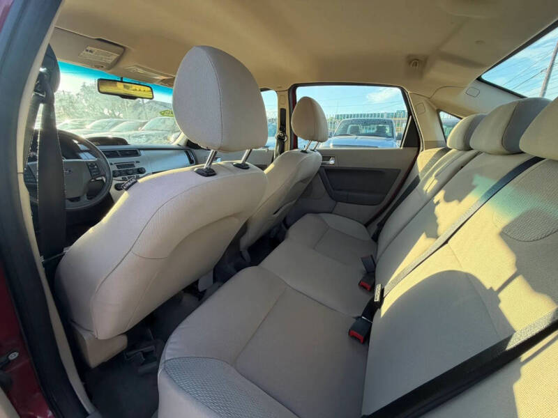 2009 Ford Focus SES