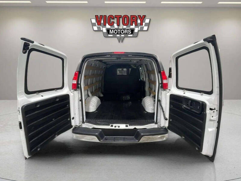 2024 GMC Savana 2500