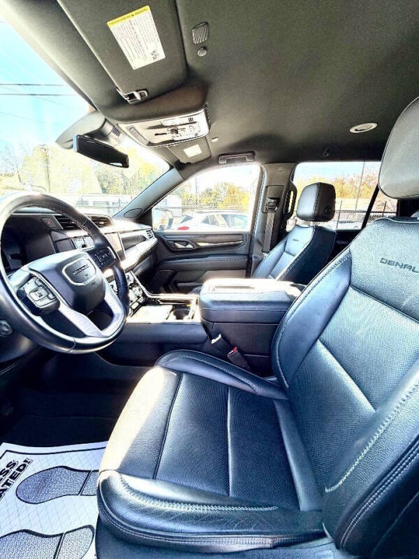 2023 GMC Yukon Denali