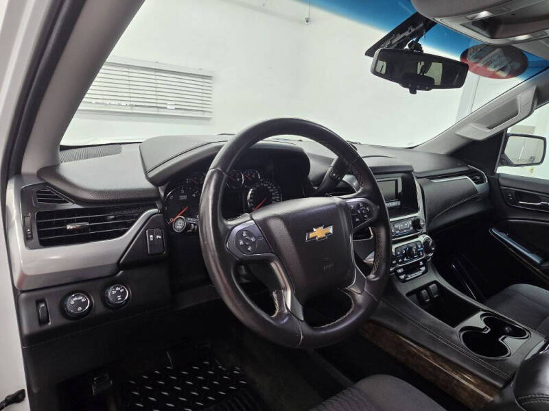 2015 Chevrolet Suburban LS