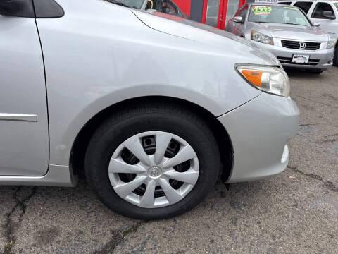 2009 Toyota Corolla LE