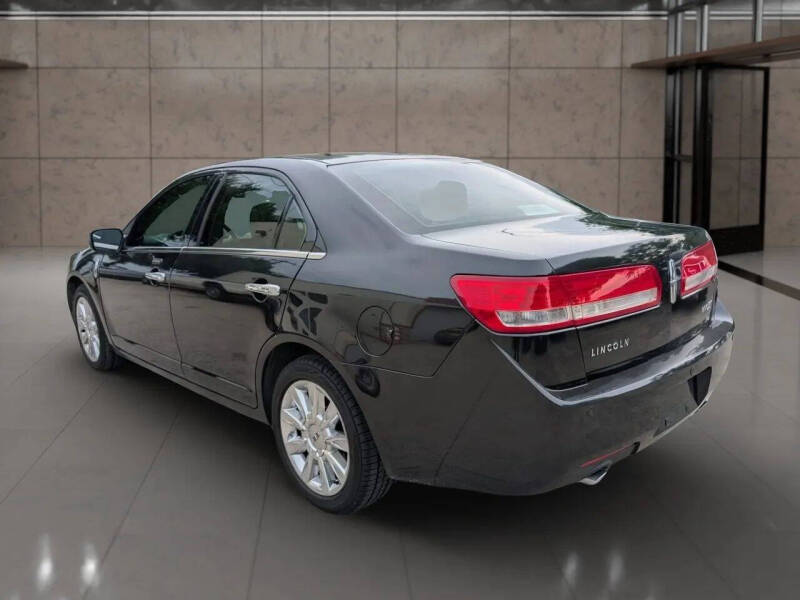 2011 Lincoln MKZ