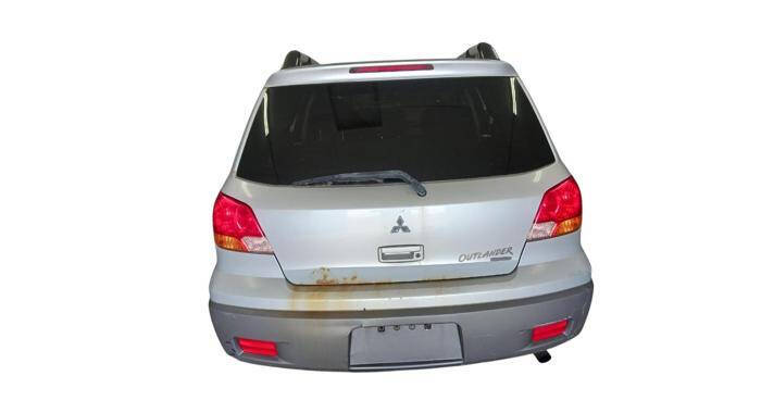 2003 Mitsubishi Outlander LS