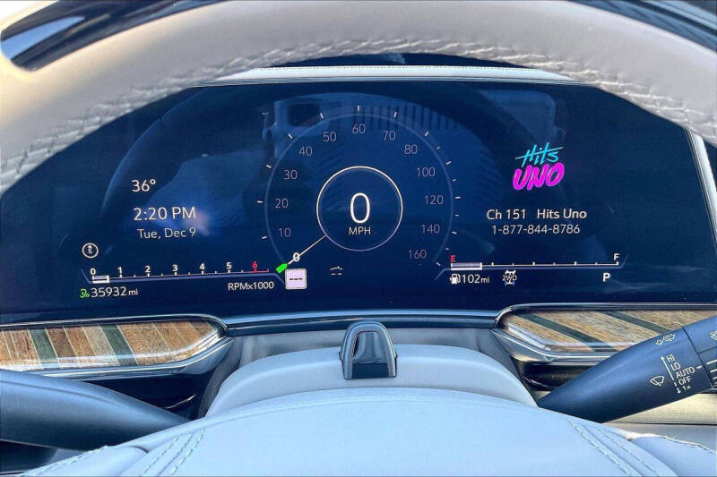 2023 Cadillac Escalade ESV Premium Luxury Platinum