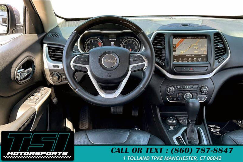 2017 Jeep Cherokee Overland