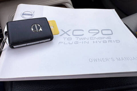 2016 Volvo XC90 T8 eAWD Inscription