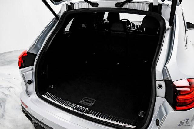 2017 Porsche Cayenne S