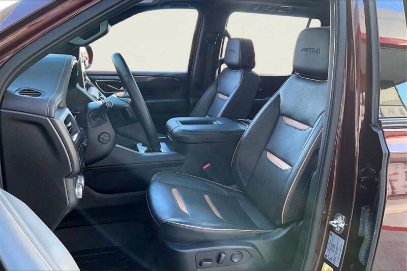 2023 GMC Yukon XL AT4