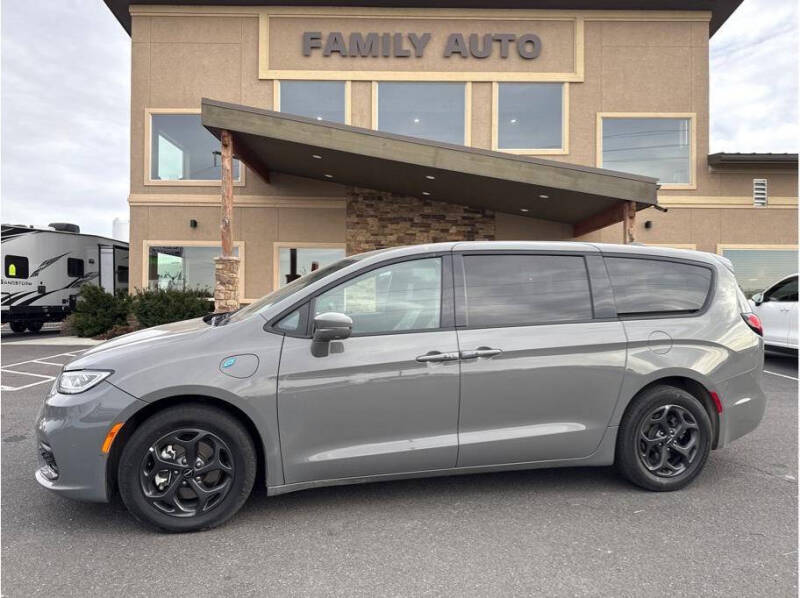 2022 Chrysler Pacifica Hybrid for sale at Moses Lake Family Auto Center in Moses Lake WA