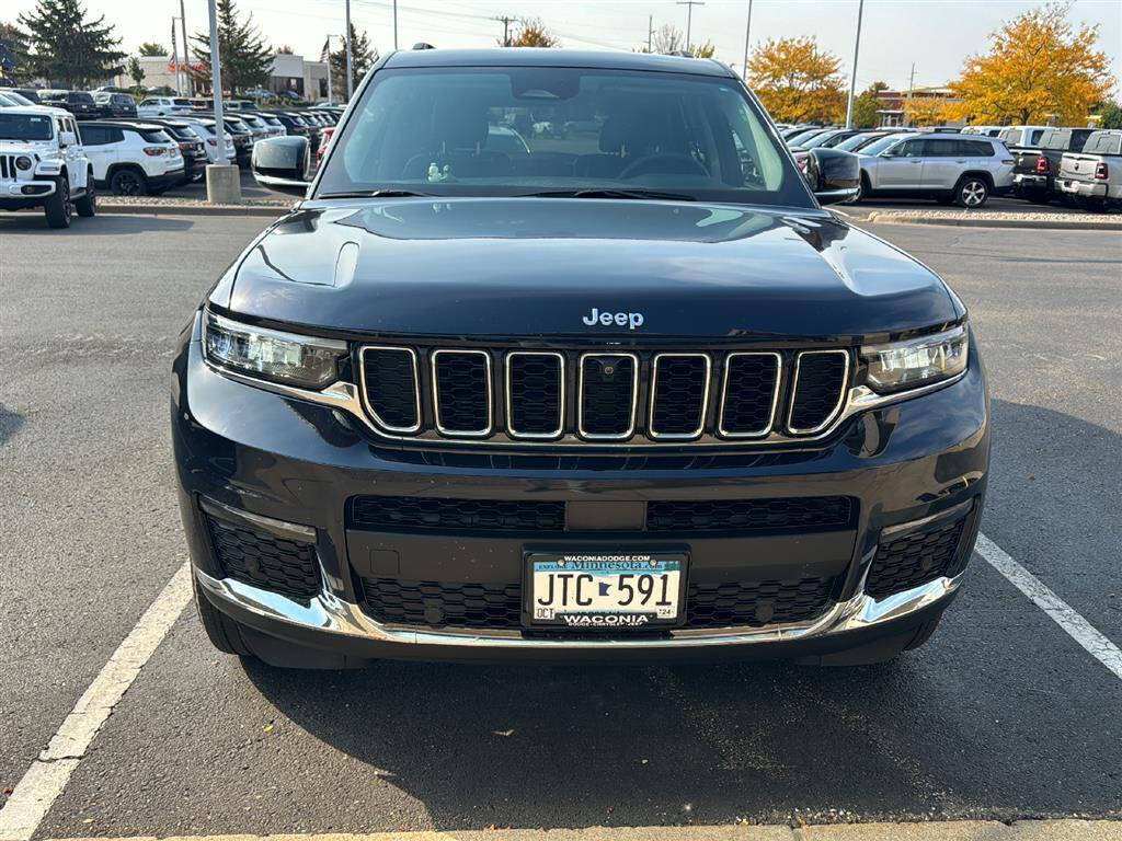 2023 Jeep Grand Cherokee L for sale at Victoria Auto Sales in Victoria, MN