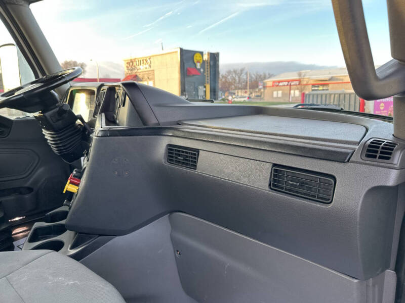 2021 International RH613