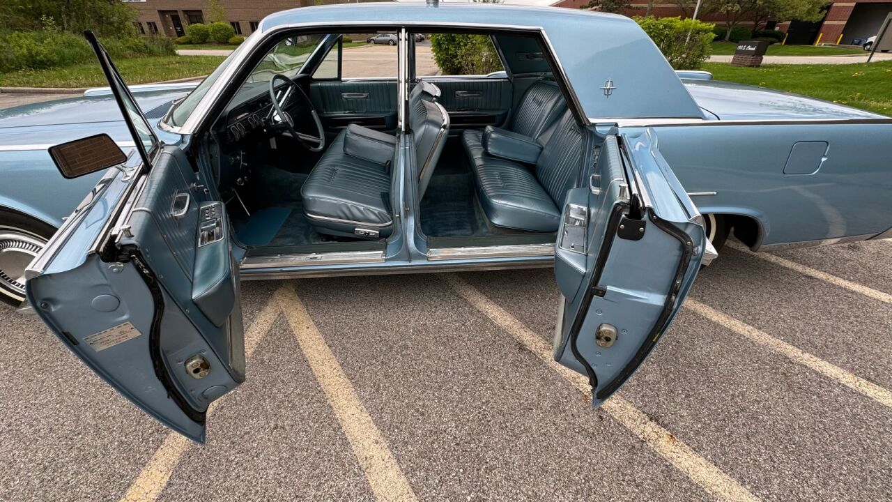 1964 Lincoln Continental 71