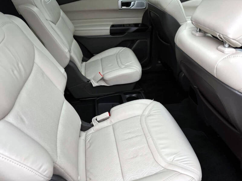 2020 Ford Explorer Platinum