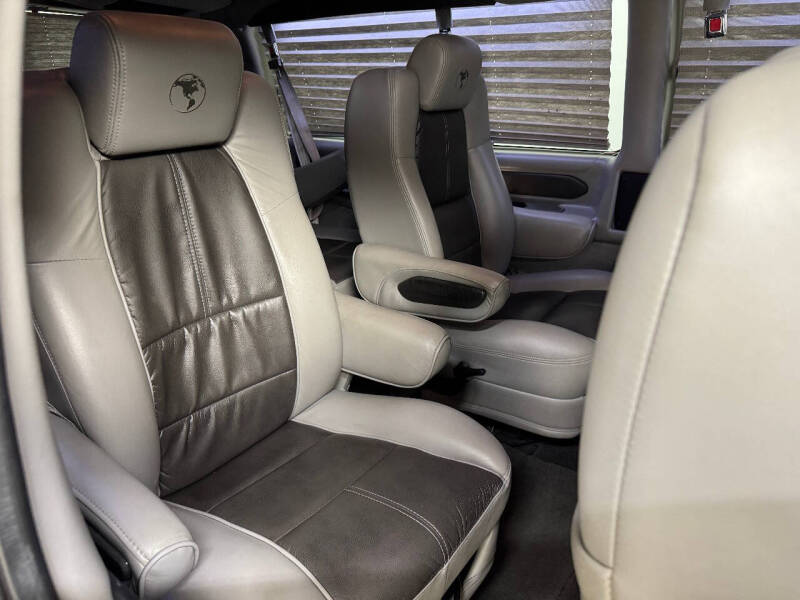 2017 Chevrolet Express 2500