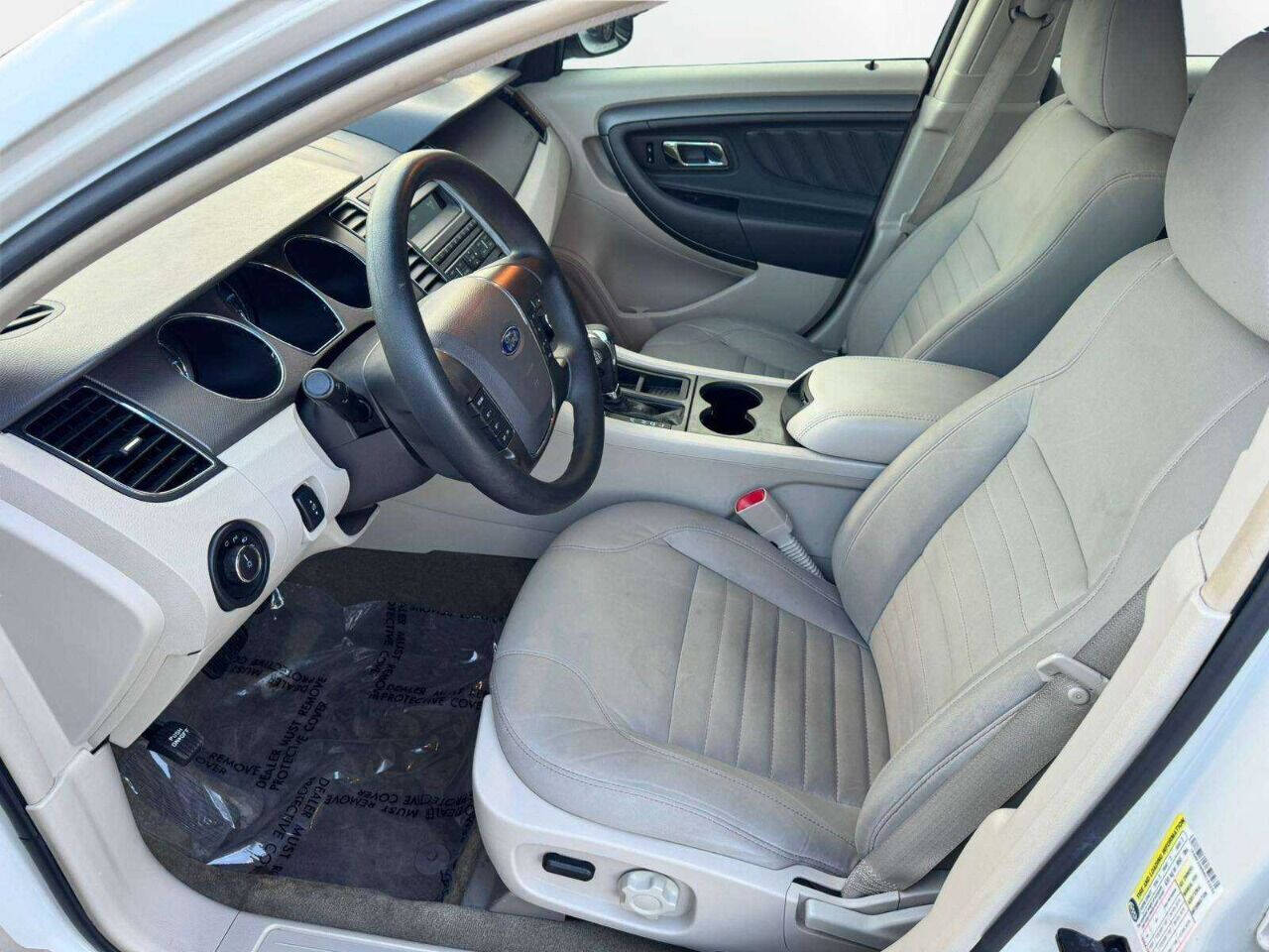 2011 Ford Taurus for sale at Extreme Car Center in Detroit, MI