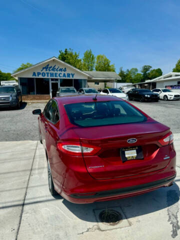 2014 Ford Fusion SE