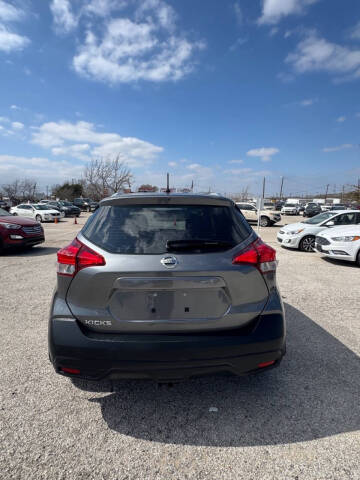 2018 Nissan Kicks S