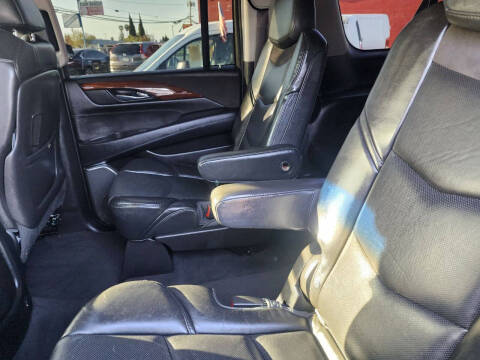 2015 Cadillac Escalade ESV Premium