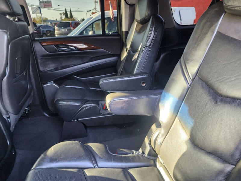 2015 Cadillac Escalade ESV Premium