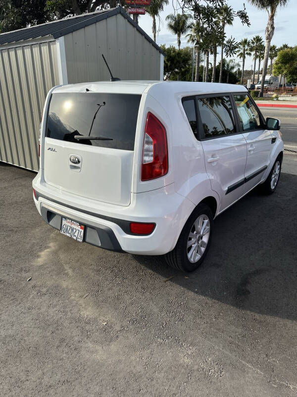 2013 Kia Soul +
